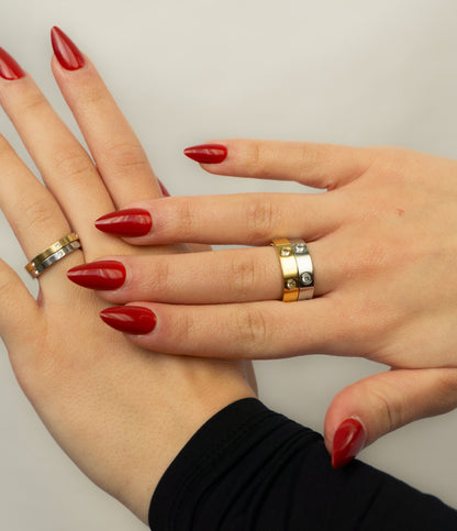 Breiter silberner Edelstahl Ring mit Zirkonia