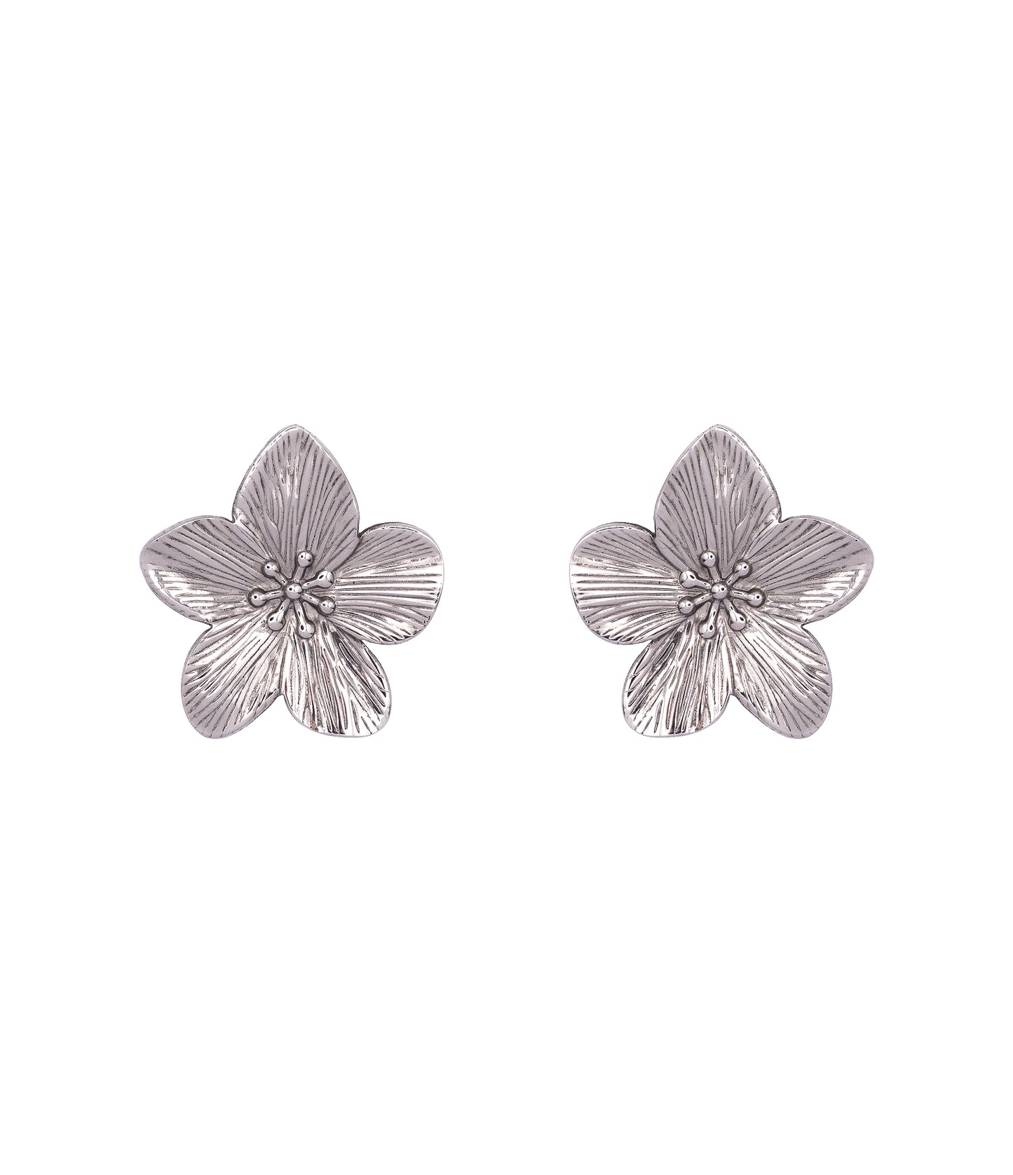Silberne Blumen Ohrstecker aus Edelstahl